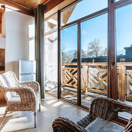 Regionalne Tatrzanskie Echo Z Widokiem Na Tatry *