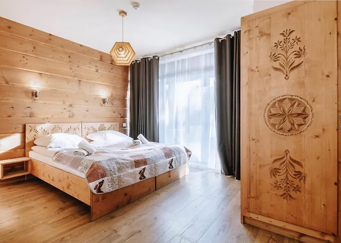 Regionalne Tatrzanskie Echo Z Widokiem Na Tatry *